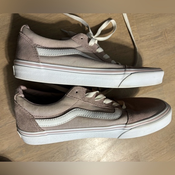 Vans Old Skool light pink Size 8.5 preowned Low top side stripe - Picture 4 of 7